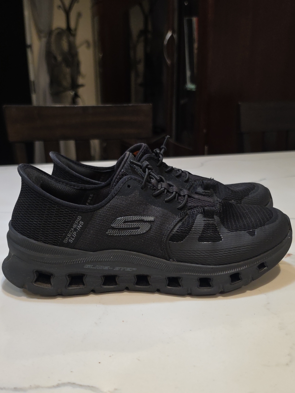 Work Skechers Men's All-Black Athletic Lace-Up Sneakers Oil Resistant